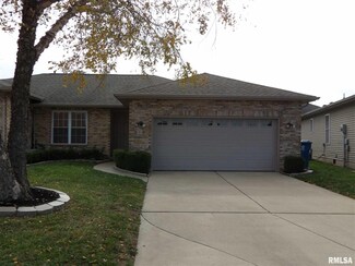2919 S Meadowbrook Rd Unit 2, Springfield, IL 62711
