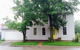 216 N Columbus St, Somerset, OH 43783