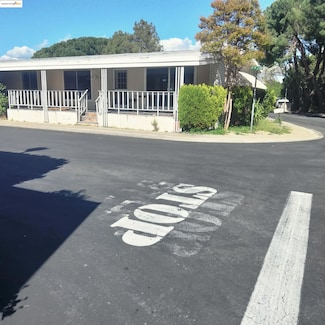 56 Creekside Dr, Antioch, CA 94509