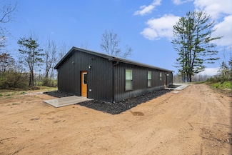1551 N Wisner Ave, White Cloud, MI 49349