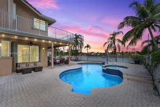 1106 NW 180th Ave, Pembroke Pines, FL 33029