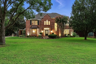 2804 Mcpherson Ln, Flower Mound, TX 75022