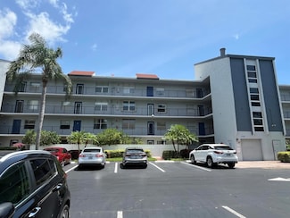 14701 Cumberland Dr Unit 301, Delray Beach, FL 33446