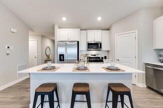 1687 Denali Dr, Shakopee, MN 55379