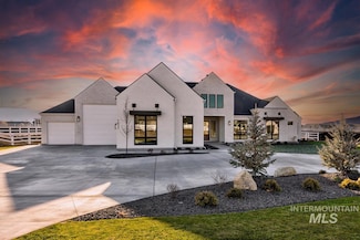 7633 W Diamond Lake Dr, Boise, ID 83714
