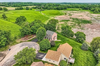 3901 Marshland Ct, Saint Bonifacius, MN 55375