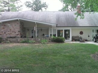 12407 Starlight Ln, Bowie, MD 20715