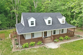 490 Poplar Lawn Rd, Surry, VA 23883