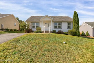 325 Fairview Dr, Selinsgrove, PA 17870