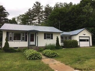 220 Ash St, Corinth, NY 12822