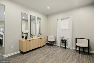 208 Spring Beauty Dr, Williamstown, NJ 08094