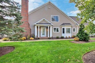 16915 Knolls Way, Chagrin Falls, OH 44023