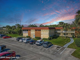 96 Spring Lake Dr Unit 206, Vero Beach, FL 32962