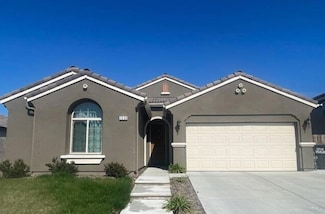 1532 W Tyler Ct, Visalia, CA 93291
