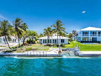 1619 Sunrise Dr, Big Pine Key, FL 33043