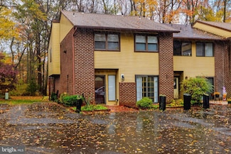 8 Laurel Ct, Woodbury, NJ 08096