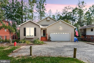 686 Lake Caroline Dr, Ruther Glen, VA 22546