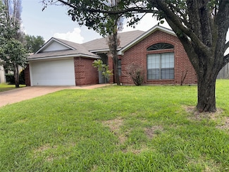 9412 Riviera Dr, Woodway, TX 76712