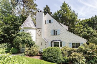 42 Annawan Rd, Waban, MA 02468