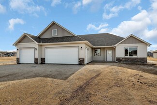 2100 Lindas Ct, Sartell, MN 56377