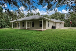 1843 N Valencia Dr, Avon Park, FL 33825