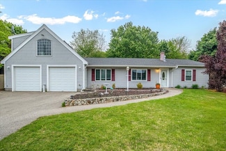 11 Pierce Rd, Marshfield, MA 02050