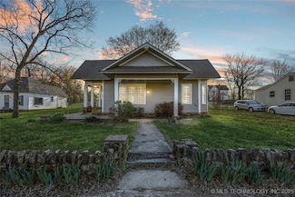 406 N Parkinson Ave, Wagoner, OK 74467