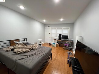 1640 Euclid Ave Unit 7, Berkeley, CA 94709