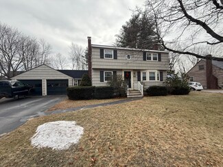 43 Macmillan Dr, Brunswick, ME 04011