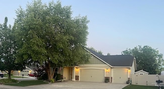 2735 E Omera Ct, Meridian, ID 83646