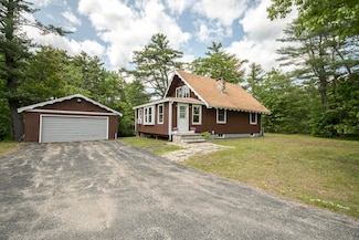 37 Hubbard Rd, Berwick, ME 03901