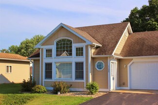 1122 Warner St Unit 10, Black Earth, WI 53515