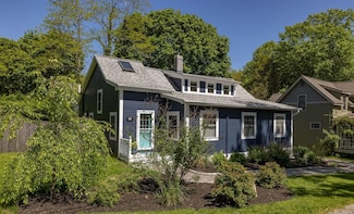 25 Woodworth Ave, Portsmouth, NH 03801