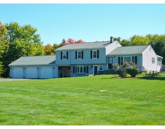 2 Philip Cir, Granby, MA 01033