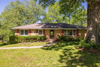 812 S Jones Rd, Independence, MO 64056