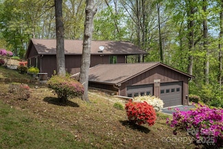 605 Hennessee St, Morganton, NC 28655
