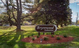 612 Twin Circle Dr Unit 612, South Windsor, CT 06074