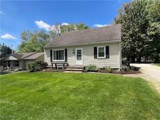 430 Middlebury Rd, Kent, OH 44240