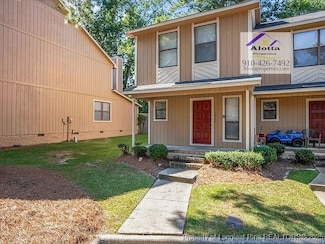 1320 N Forest Dr, Fayetteville, NC 28303