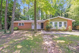 6513 Old Post Rd, Charlotte, NC 28212