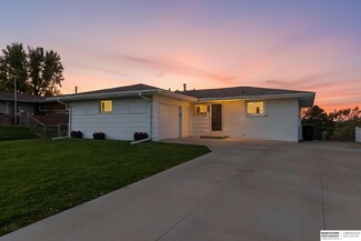 5216 N 84th Ave, Omaha, NE 68134