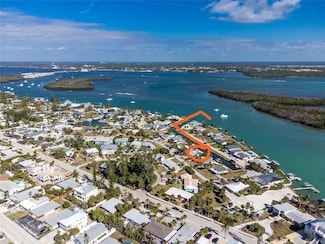 1275 Holiday Dr, Englewood, FL 34223