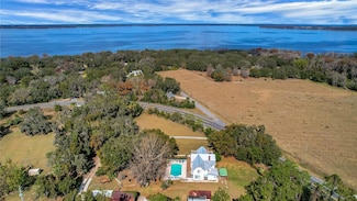 9210 County Road 48, Yalaha, FL 34797