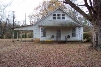 5147 Epperson Rd, Paducah, KY 42003