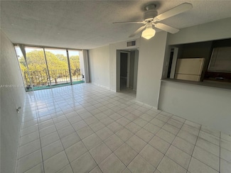 310 Fontainebleau Blvd Unit 401, Miami, FL 33172