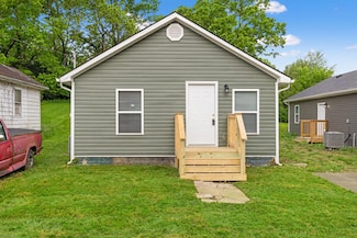 426 Cardwell Ave, Harrodsburg, KY 40330