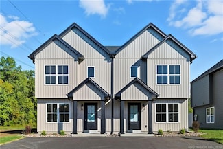 2085 Aster Dr, Jeffersonville, IN 47130