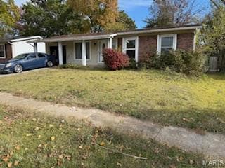 11632 Las Ladera Dr, Florissant, MO 63033