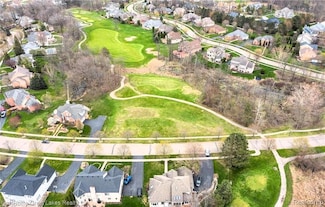 125 Woodfield Pkwy, Grand Blanc, MI 48439