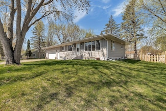 1517 Oak Grove Rd SW, Saint Cloud, MN 56301